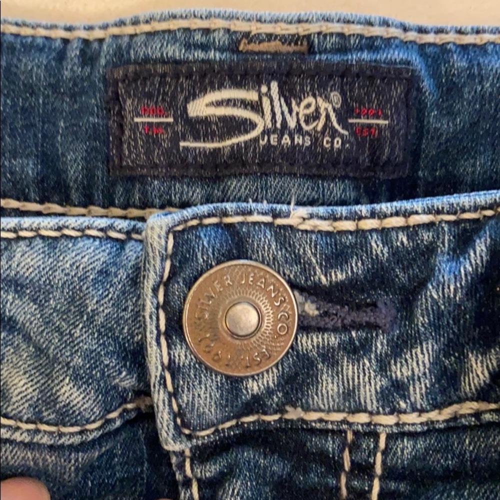 Silver Jeans “Sam” Shorts Size 26 - Picture 2 of 10